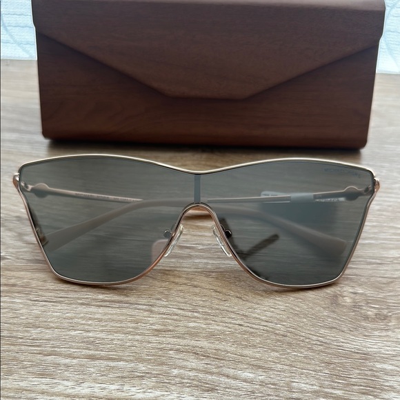 New Michael Kors OMK 1063 11086G 144 N3 Gold Shield Sunglasses main image 9